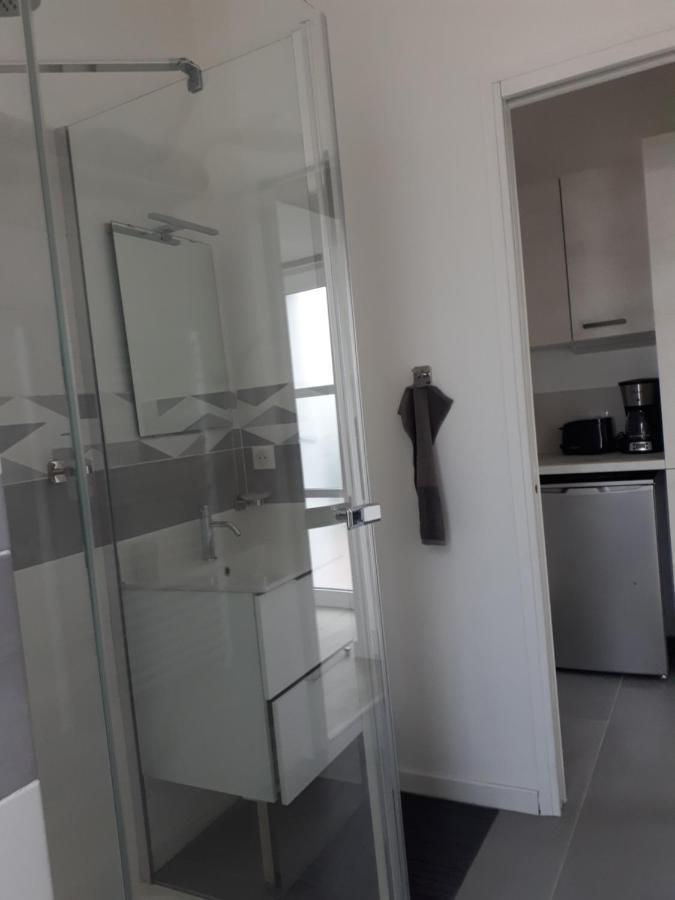 הייר Joli Studio Entre La Mer Et La Ville מראה חיצוני תמונה